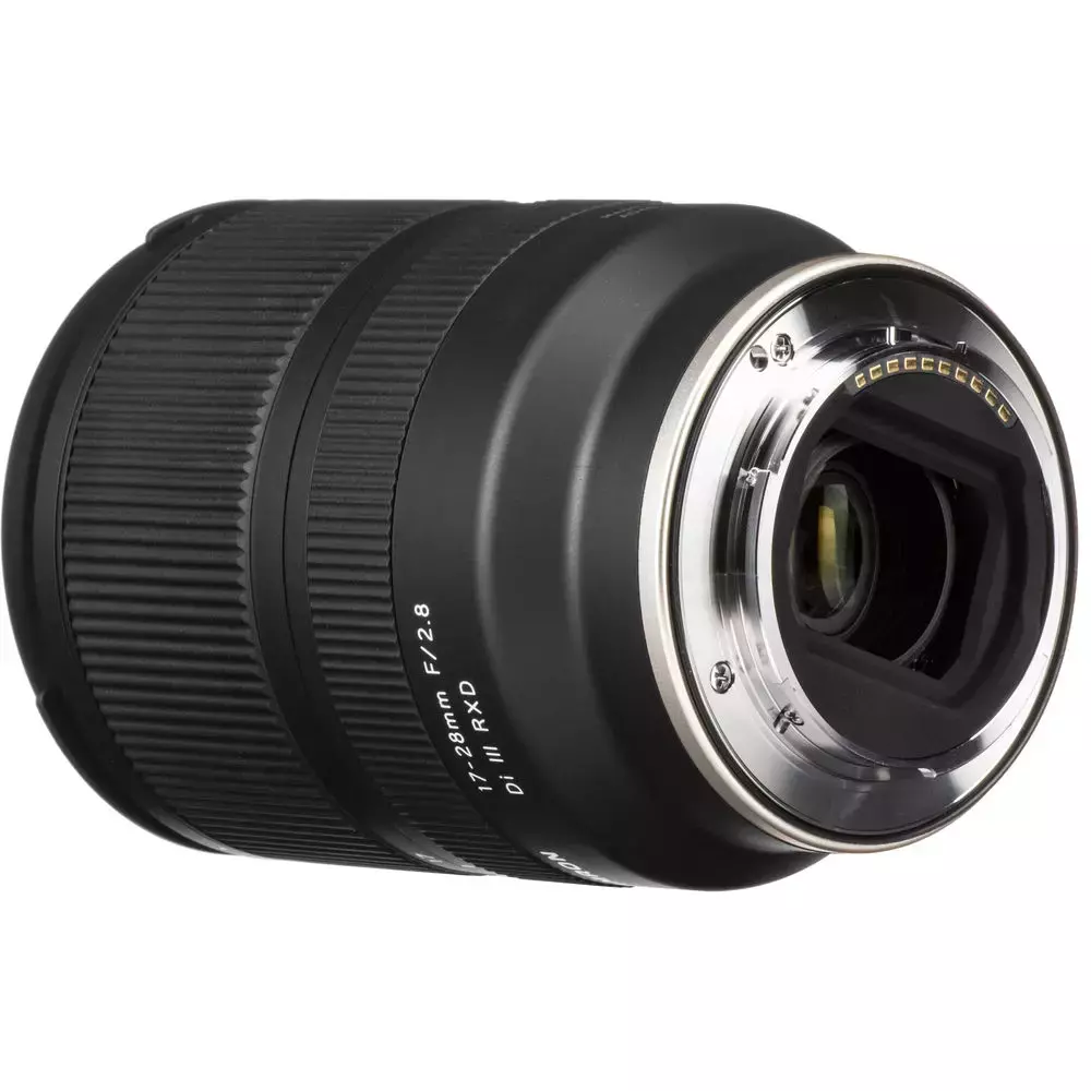 Tamron%2017-28mm%20f/2.8%20Di%20III%20RXD%20Lens